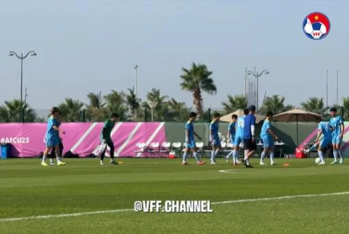 Giao diện thân thiện của ứng dụng FCB8